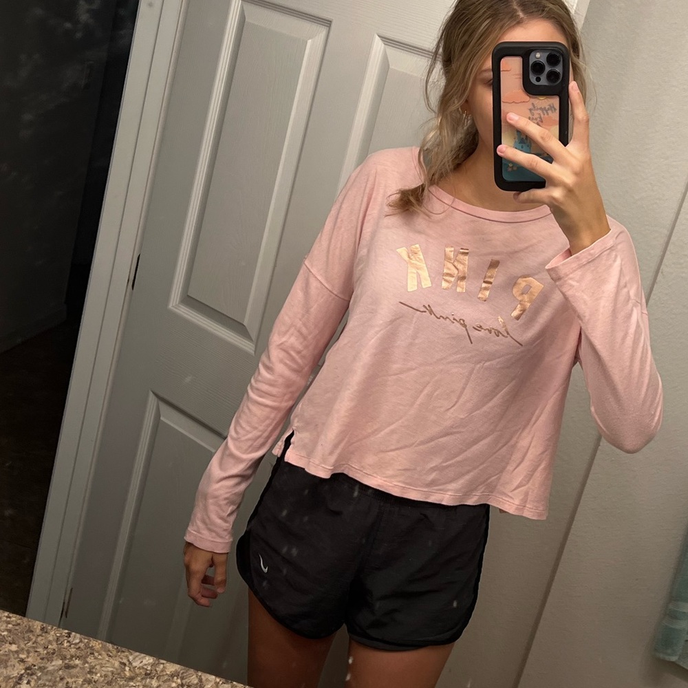 Vs Pink long sleeve crop top
